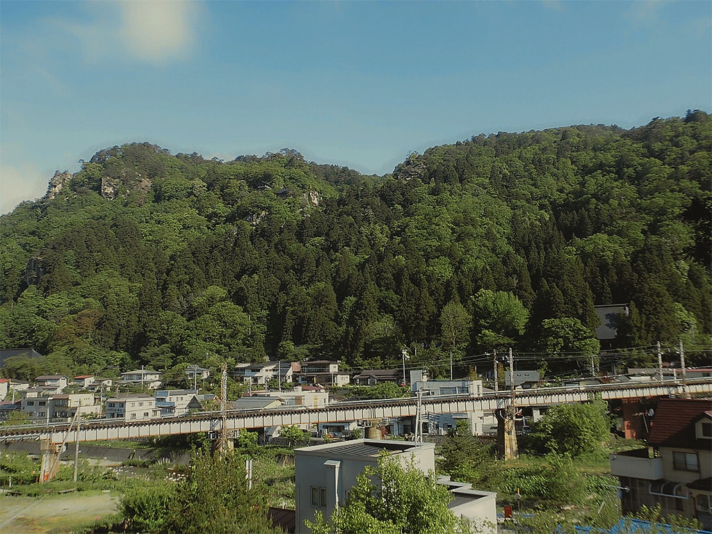 山寺・宝珠山立石寺