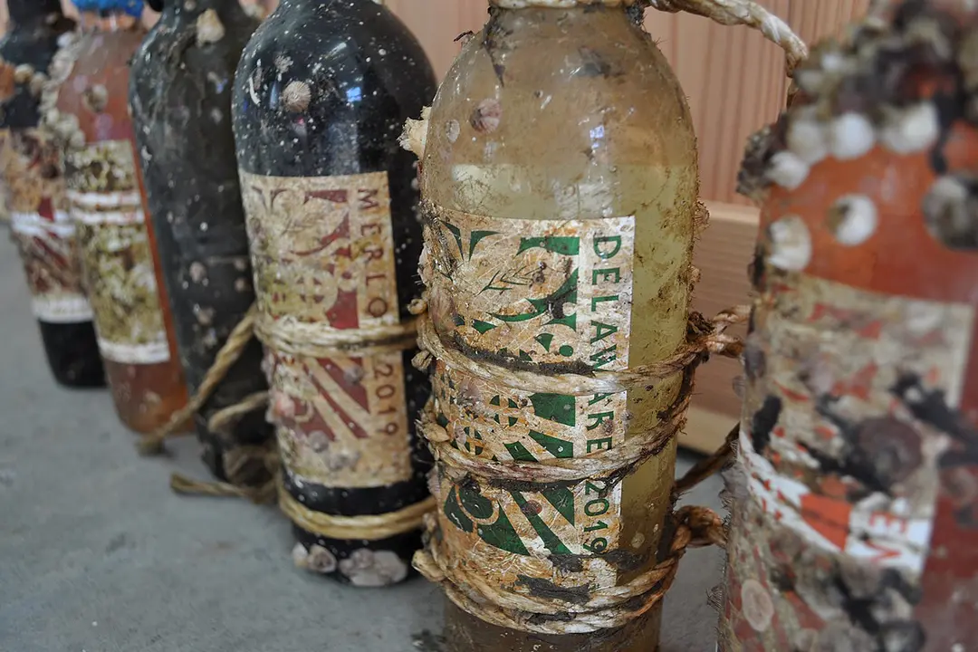 三陸の海に沈めて熟成させたお酒