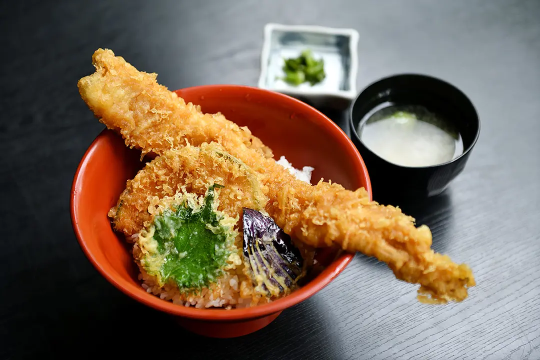 12:00　「洗心庵」で昼食