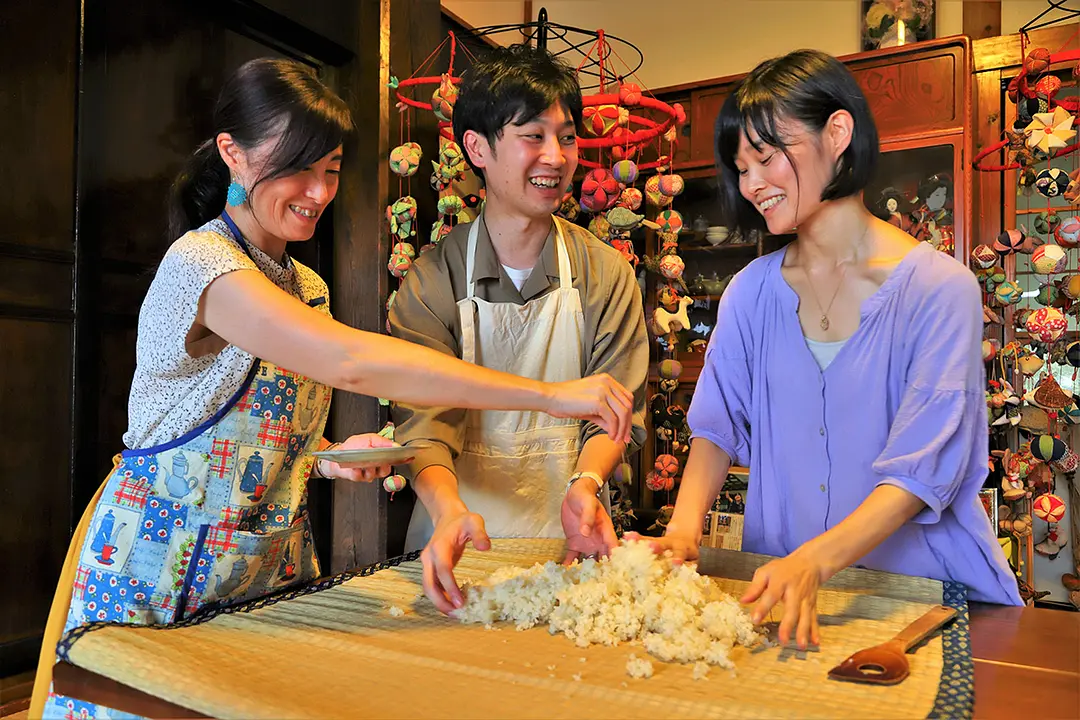 「抱いて育てる糀づくりワークショップ」すずめ農園