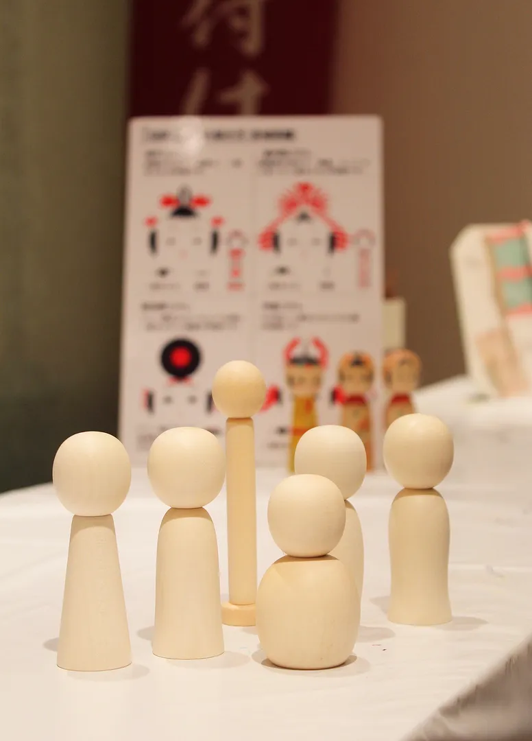 絵付け体験用白木こけし