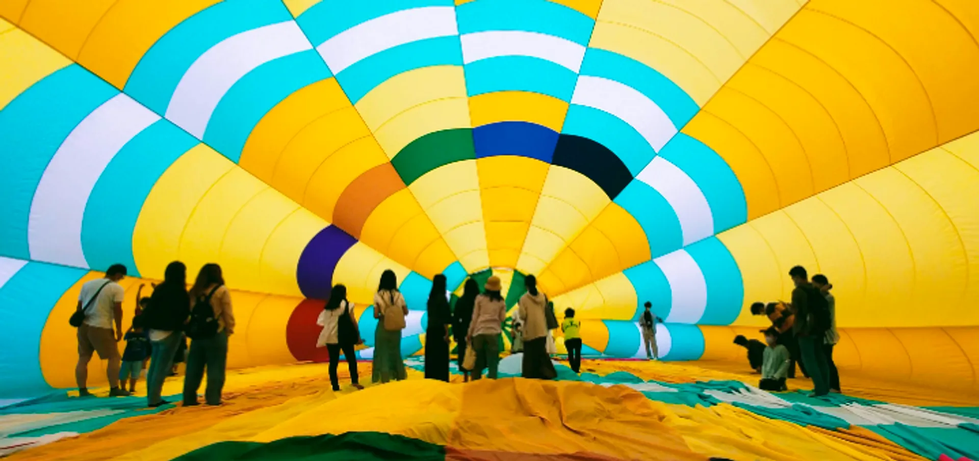 Hot air balloon preparation experience