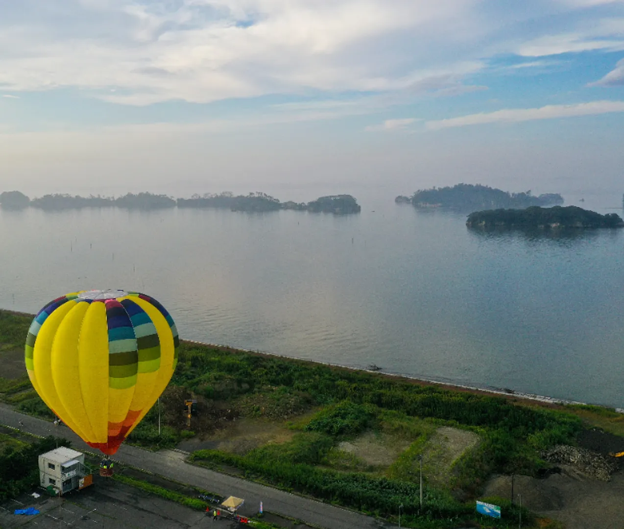熱気球 ドローン松島湾.jpg