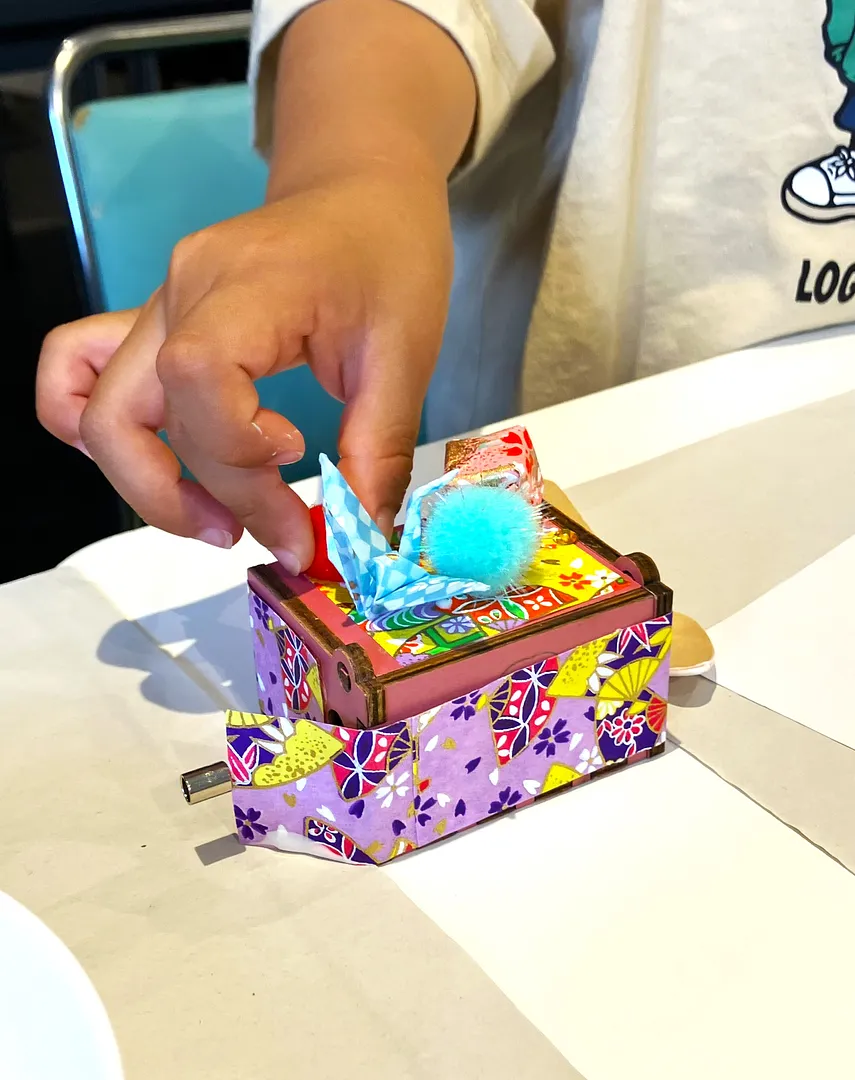 杜の工房「仙台七夕和紙で春のオルゴール作り」