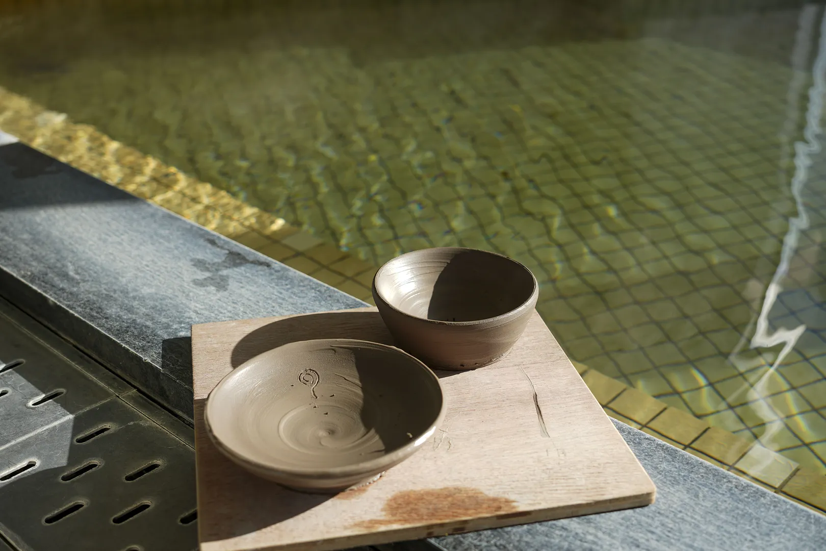 ご自身で作成された作品は、乾燥・焼成を経て完成します。