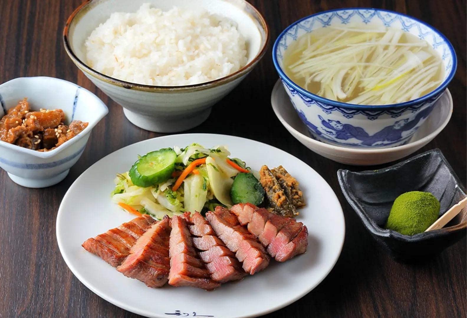 牛たん3枚6切れ定食.jpg