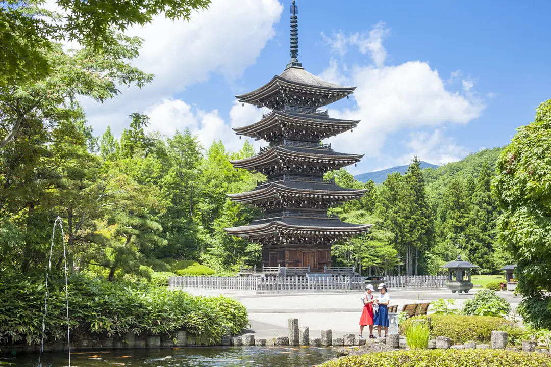 定義如来　西方寺