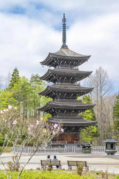 定義如来　西方寺