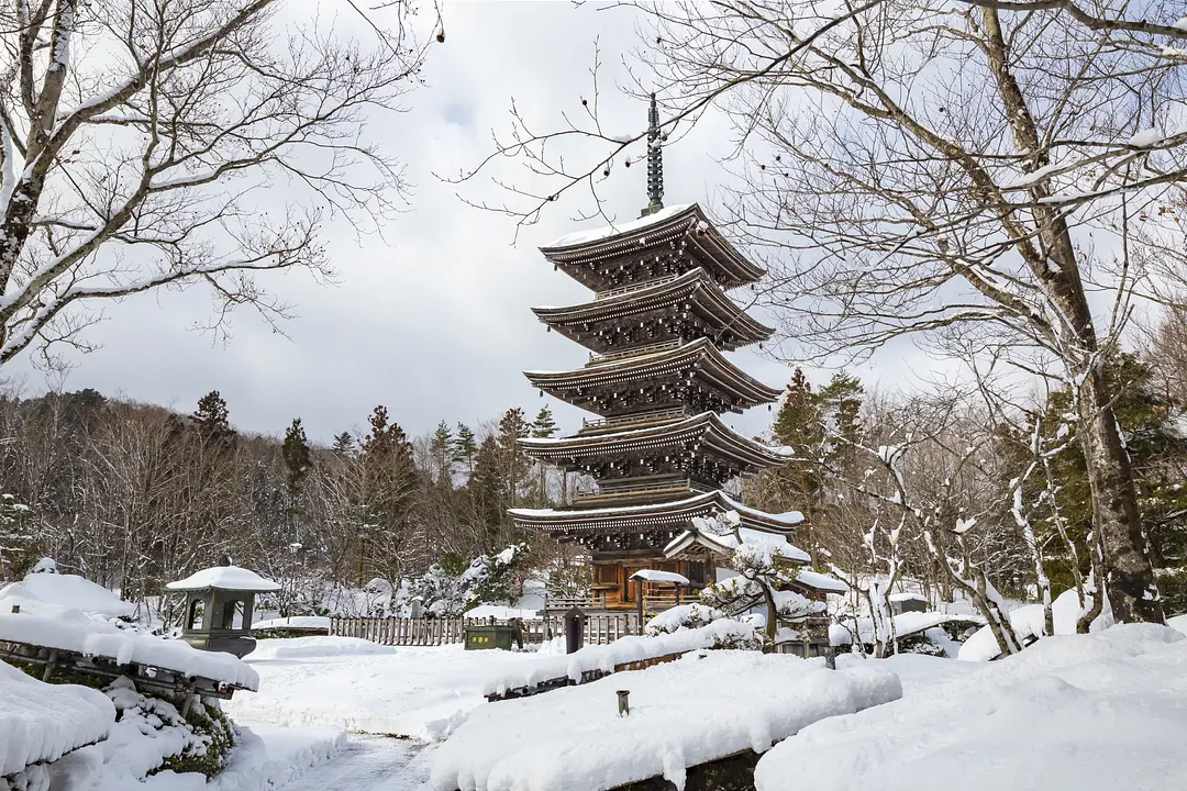 定義如来　西方寺