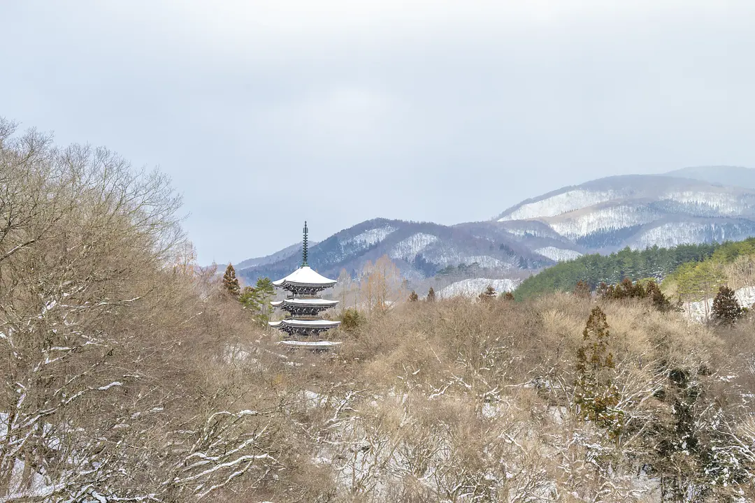 定義如来　西方寺