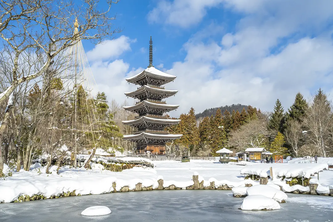 定義如来　西方寺