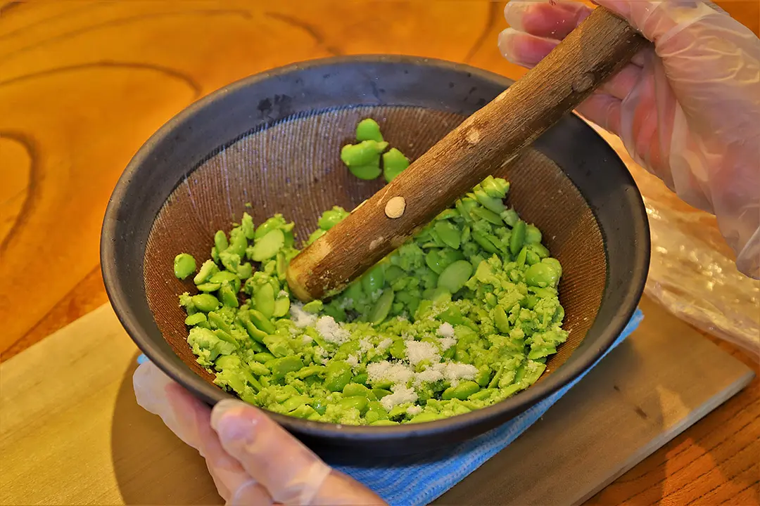 甘さは自分好みに、豆の潰し方で食感が変わります。