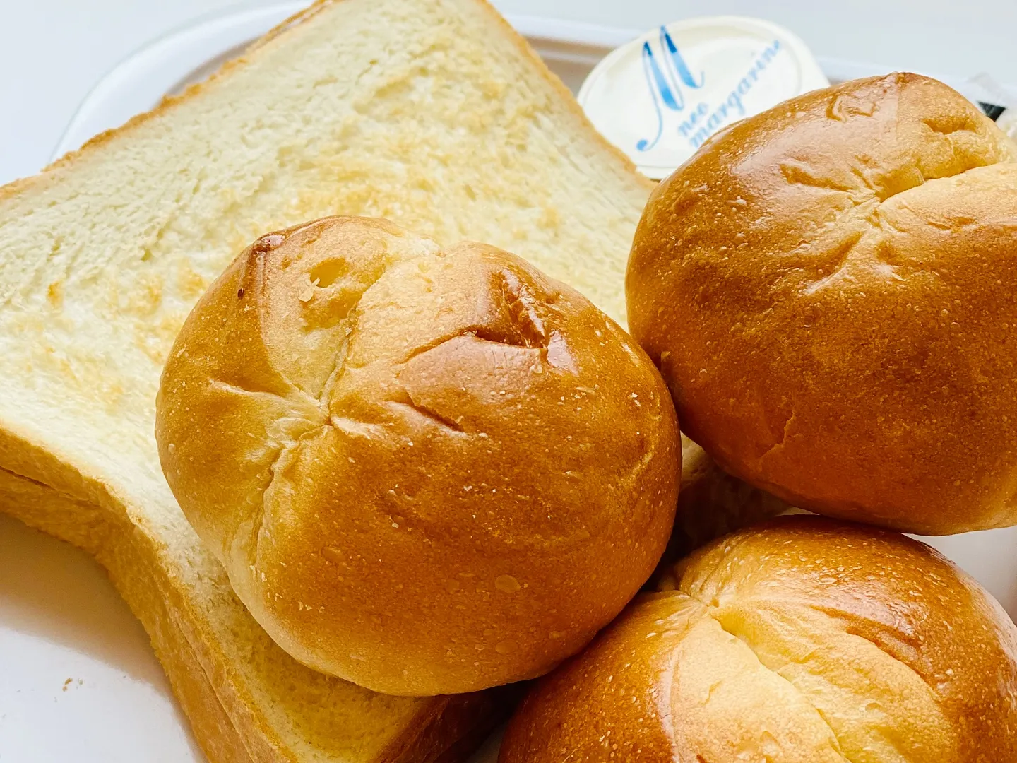 ホテルグリーンパーク_朝食パン無料サービス.jpg