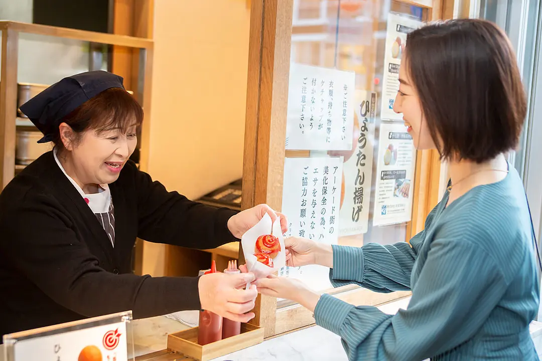 老舗かまぼこ店が作る若者に人気のテイクアウトフード