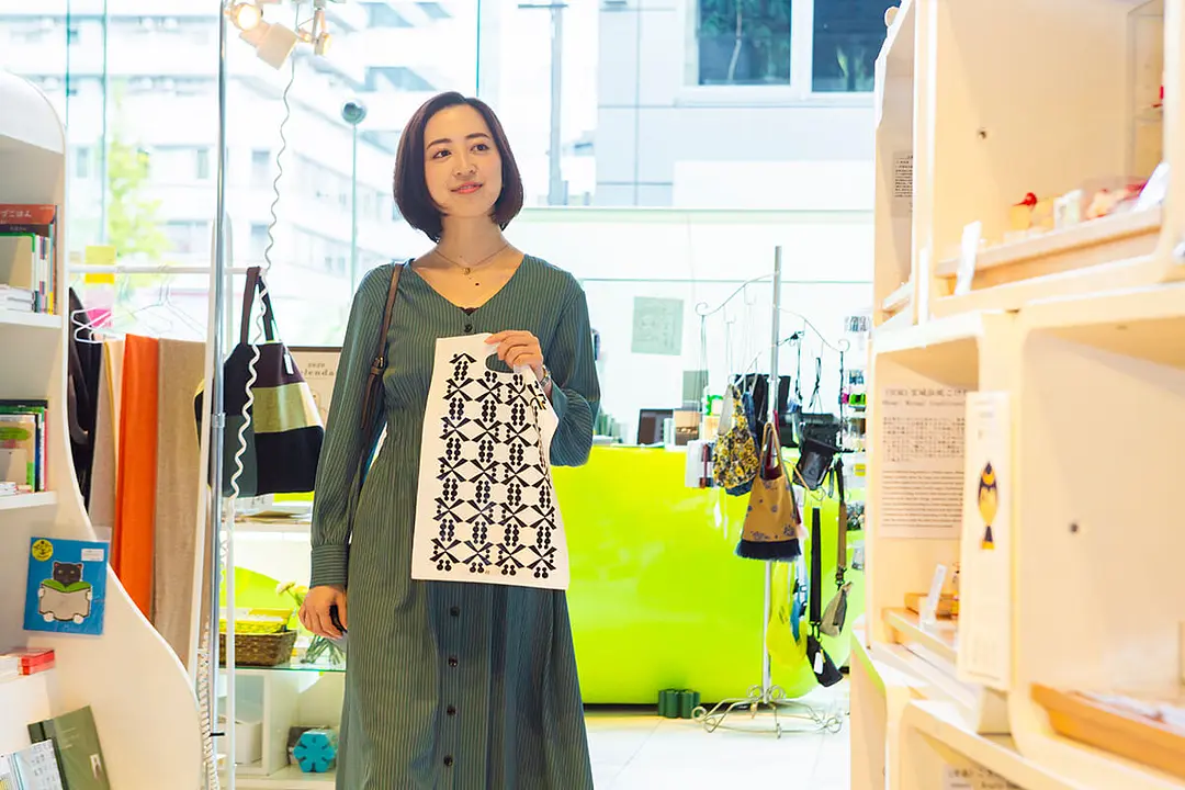 女性一人旅 買い物