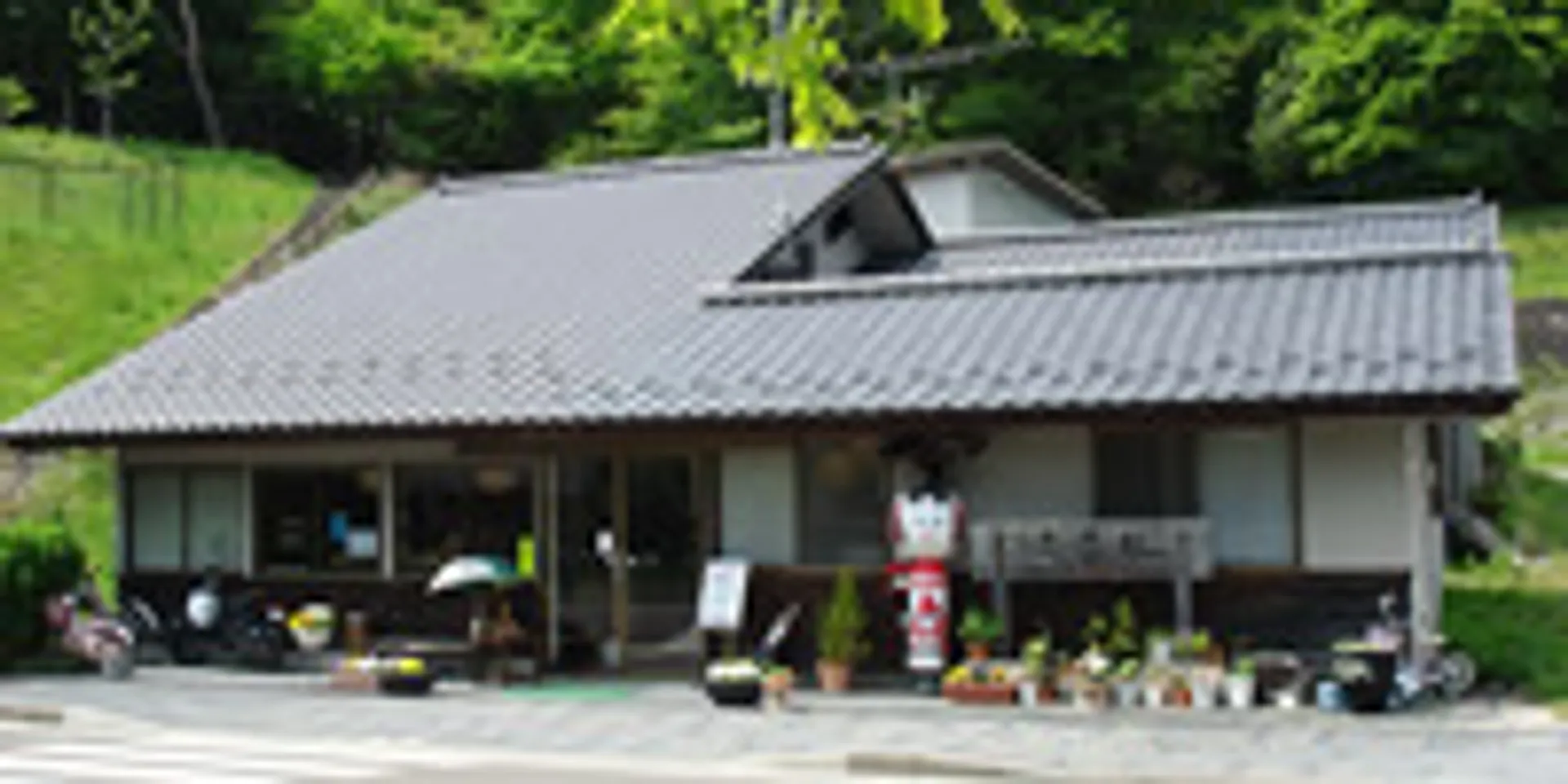 exterior_1.jpg