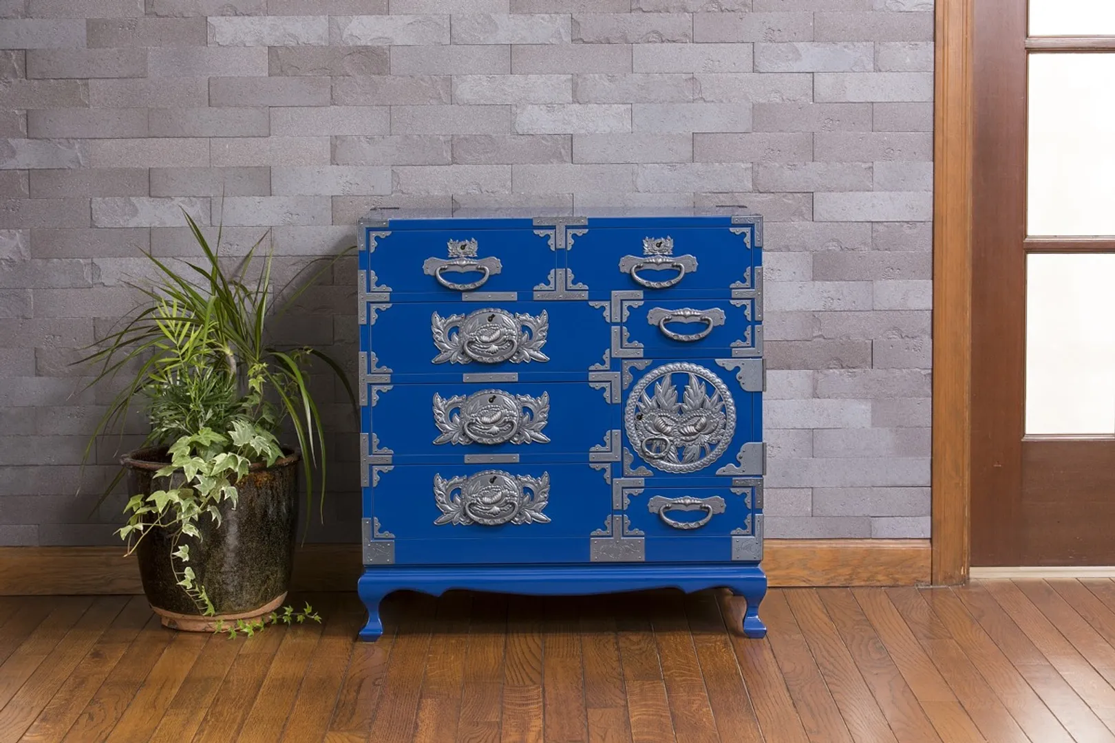 仙台箪笥 猫足チェスト 藍色漆塗り KB-60D