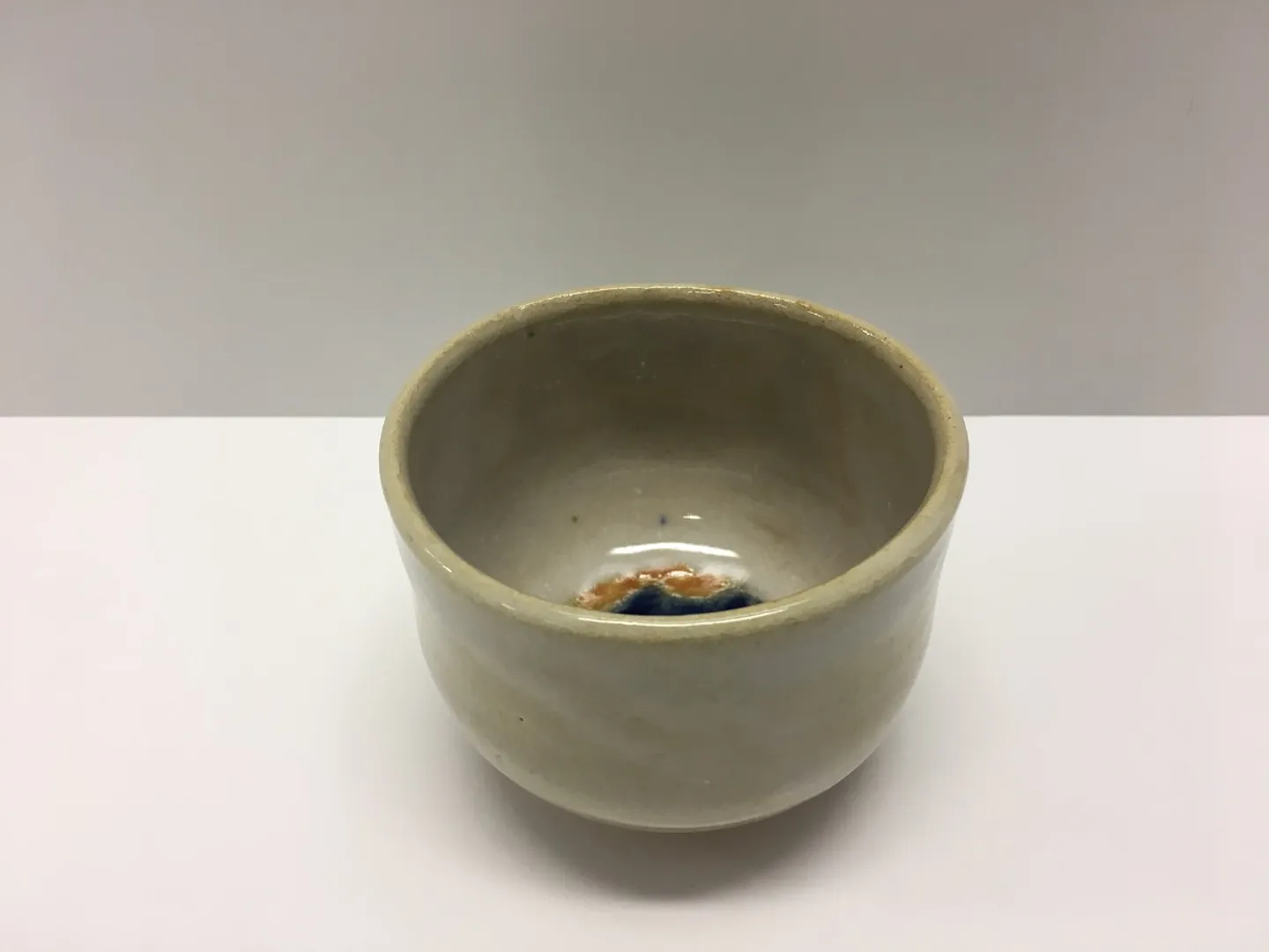 白釉 色彩 湯呑