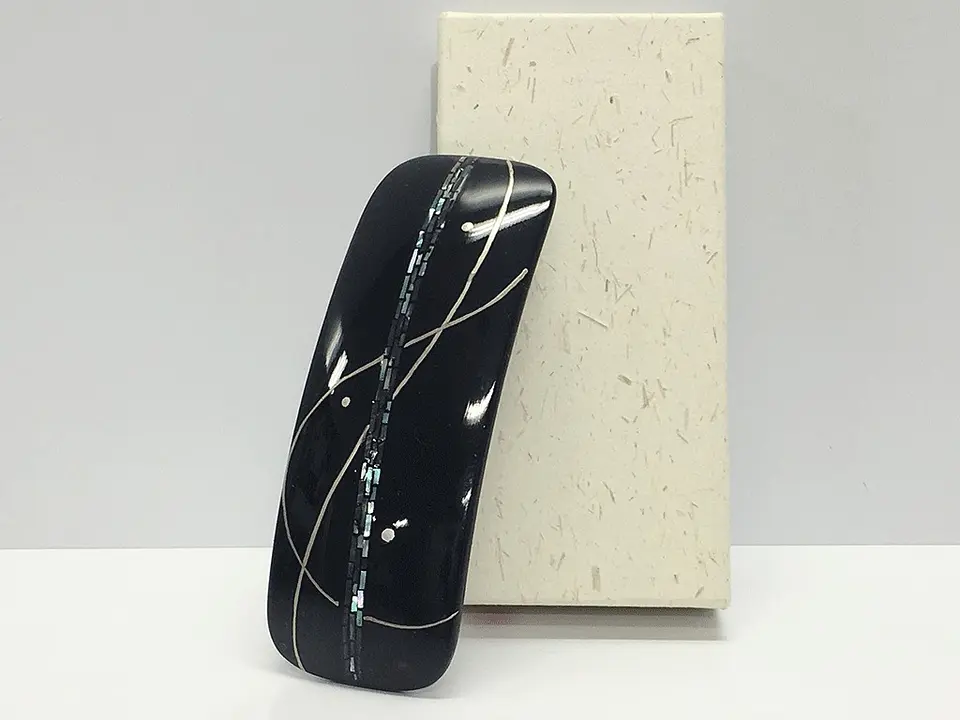 螺鈿と蒔絵のバレッタ