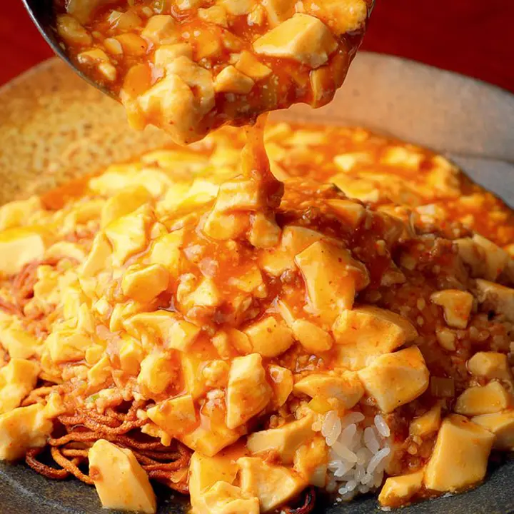 焼きそばとご飯のハーフ&ハーフメニューを提供「竹竹」