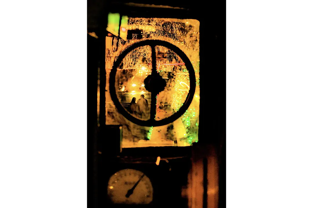 グランプリ：過去から見る未来の光