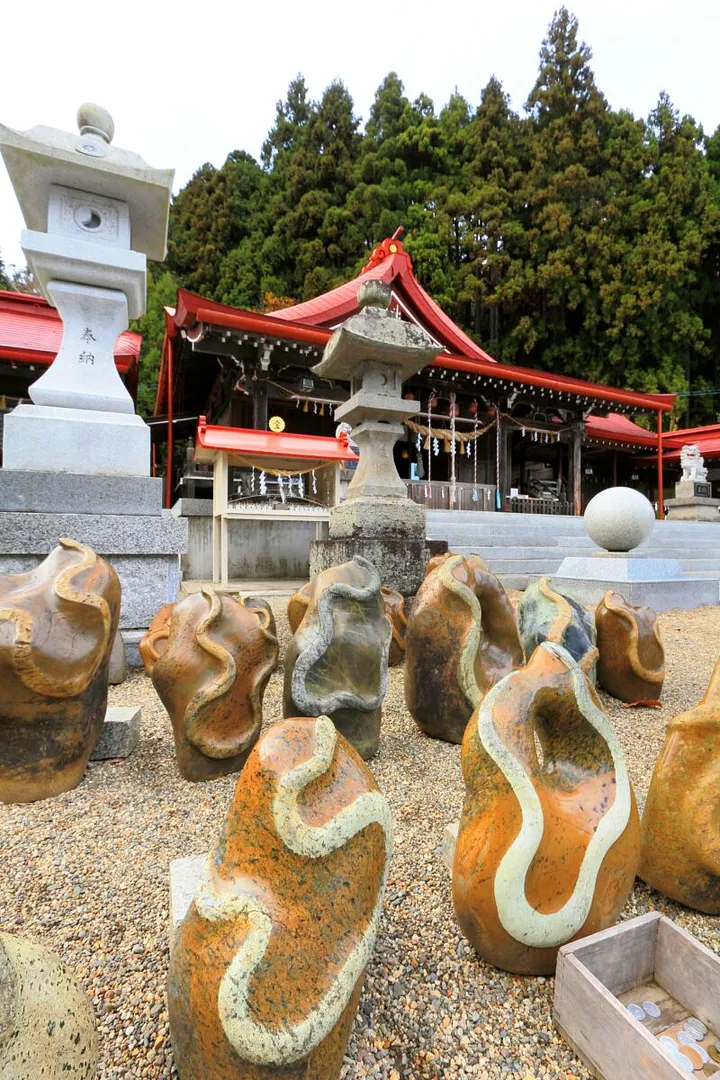 金蛇水神社 | スポット一覧 | せん …