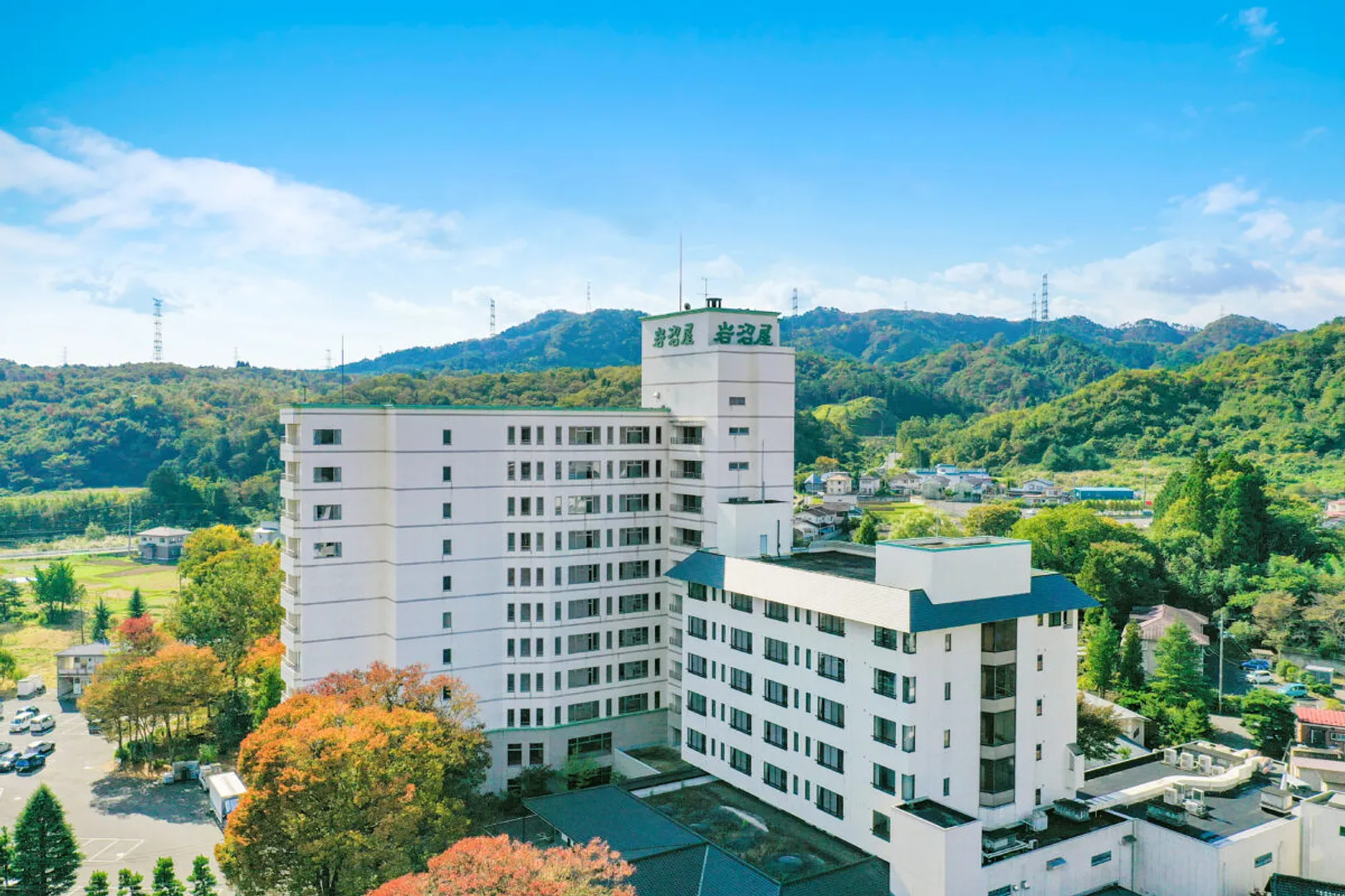 多様な客室からは秋保の自然を一望できます。