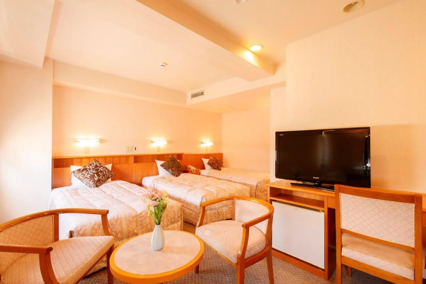 客室一例（トリプルルーム）