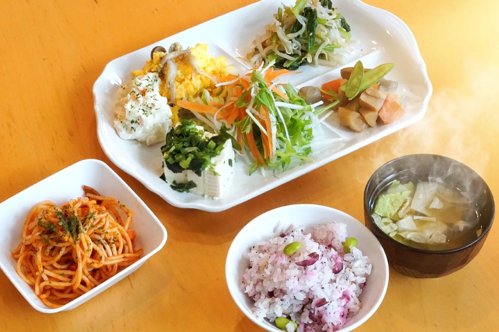 朝食無料サービス