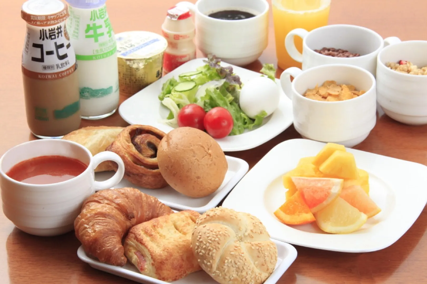 朝食無料（6:30〜9:30)