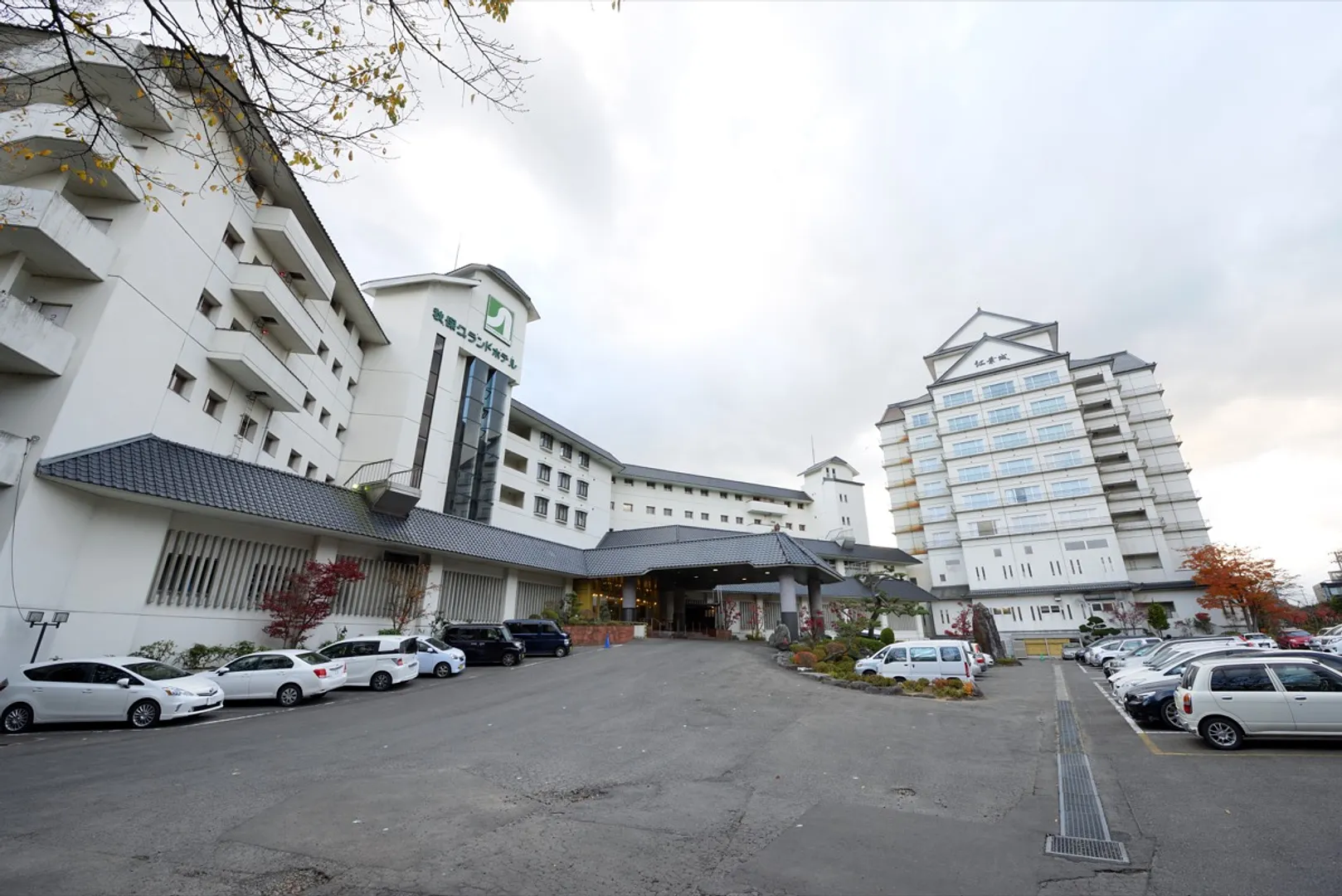 磊々峡を眼下に望むお宿