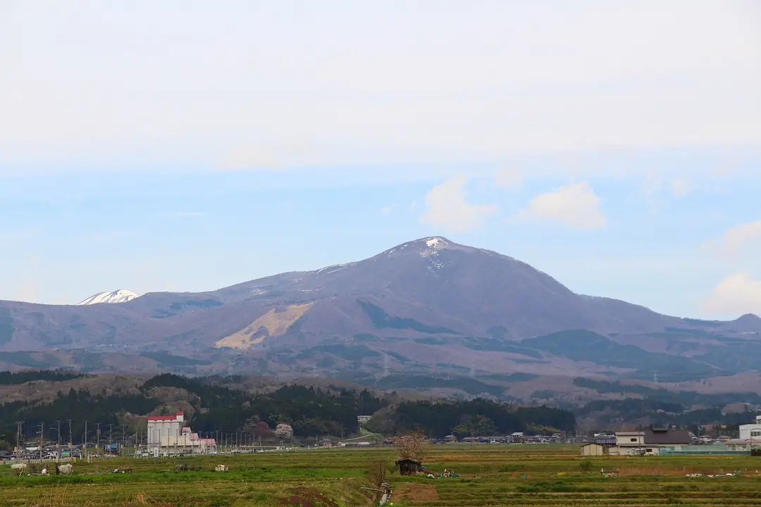 「泉ケ岳」泉ケ岳の概観