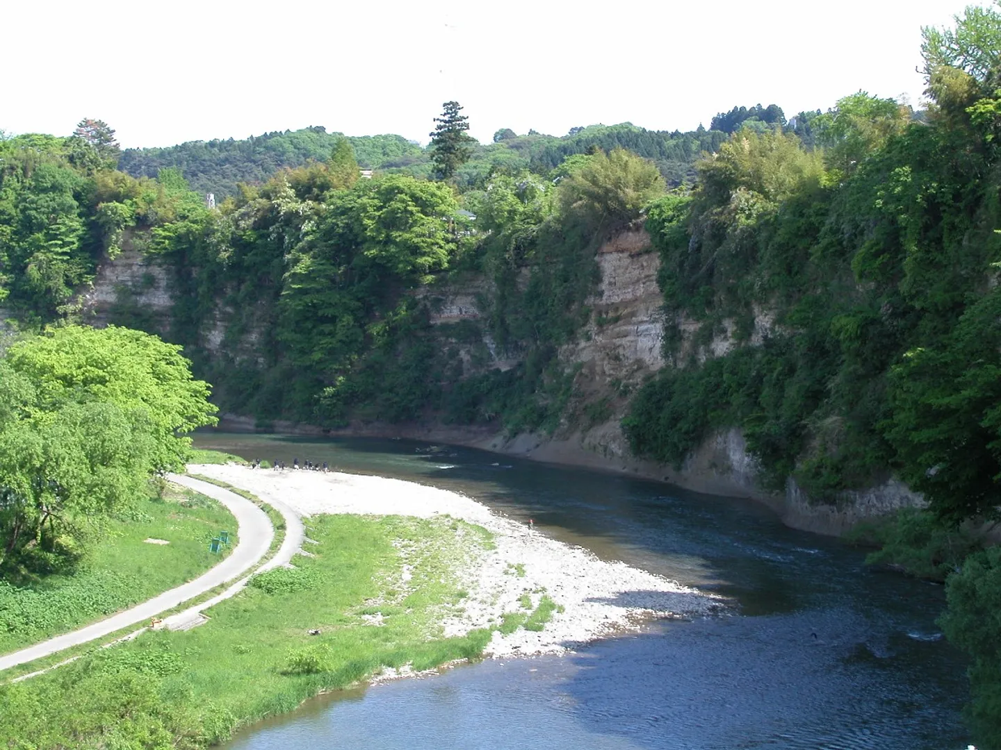 米ケ袋遊歩道（青葉区米ヶ袋から撮影／地下鉄「大町西公園駅」から徒歩20分）