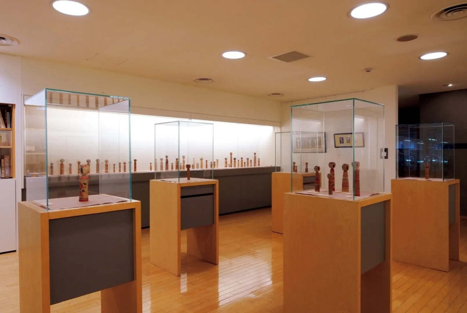 こけし展示室