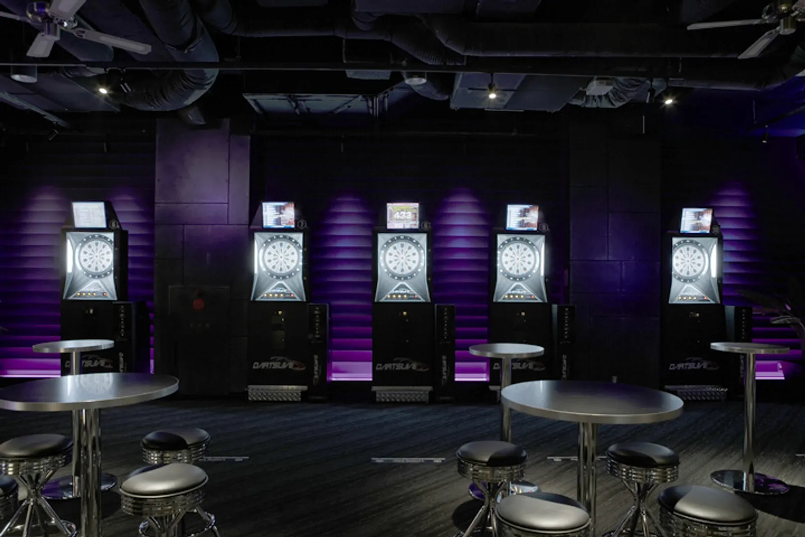 【ハッピーアワー実施中】毎日21時までチャージ無料！ドリンクも激安！ダーツ全ゲーム無料！