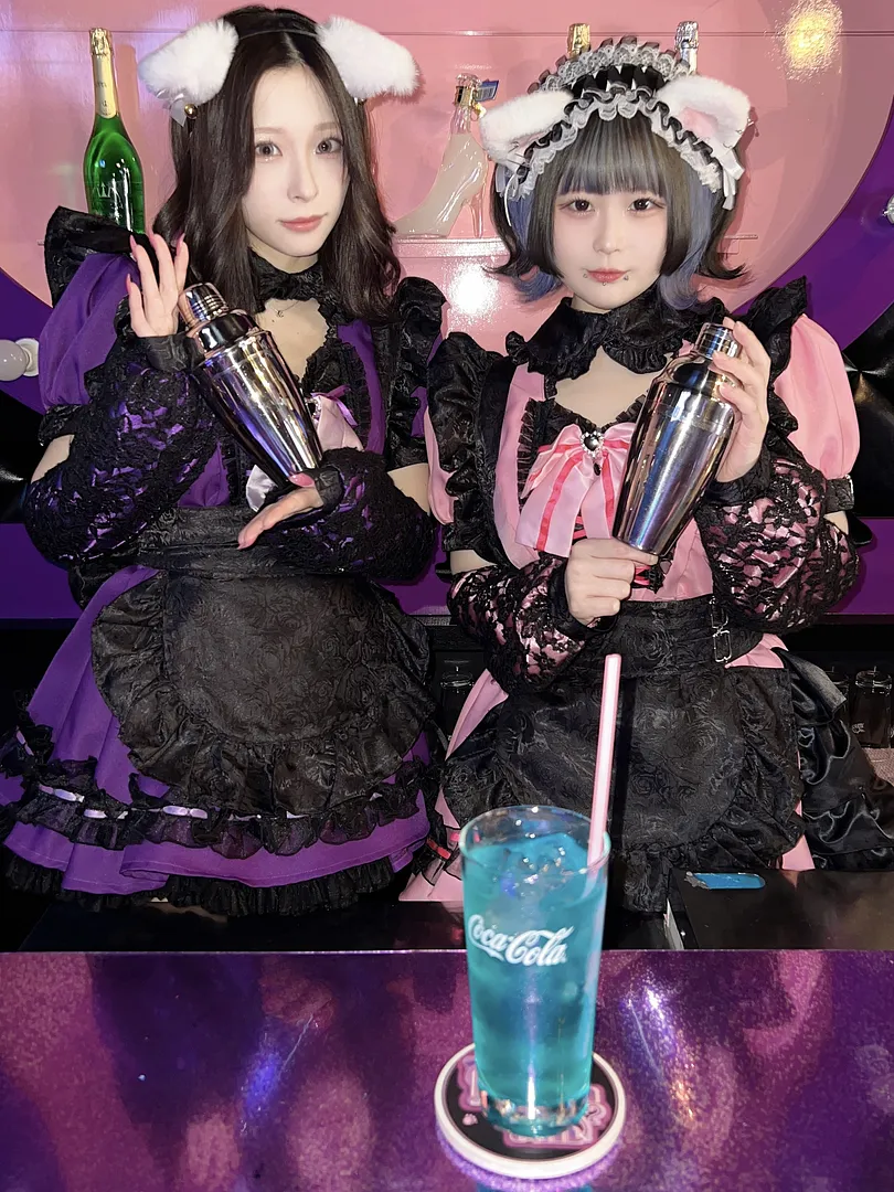 メイドちゃんが作るシャカシャカカクテル」にゃ！