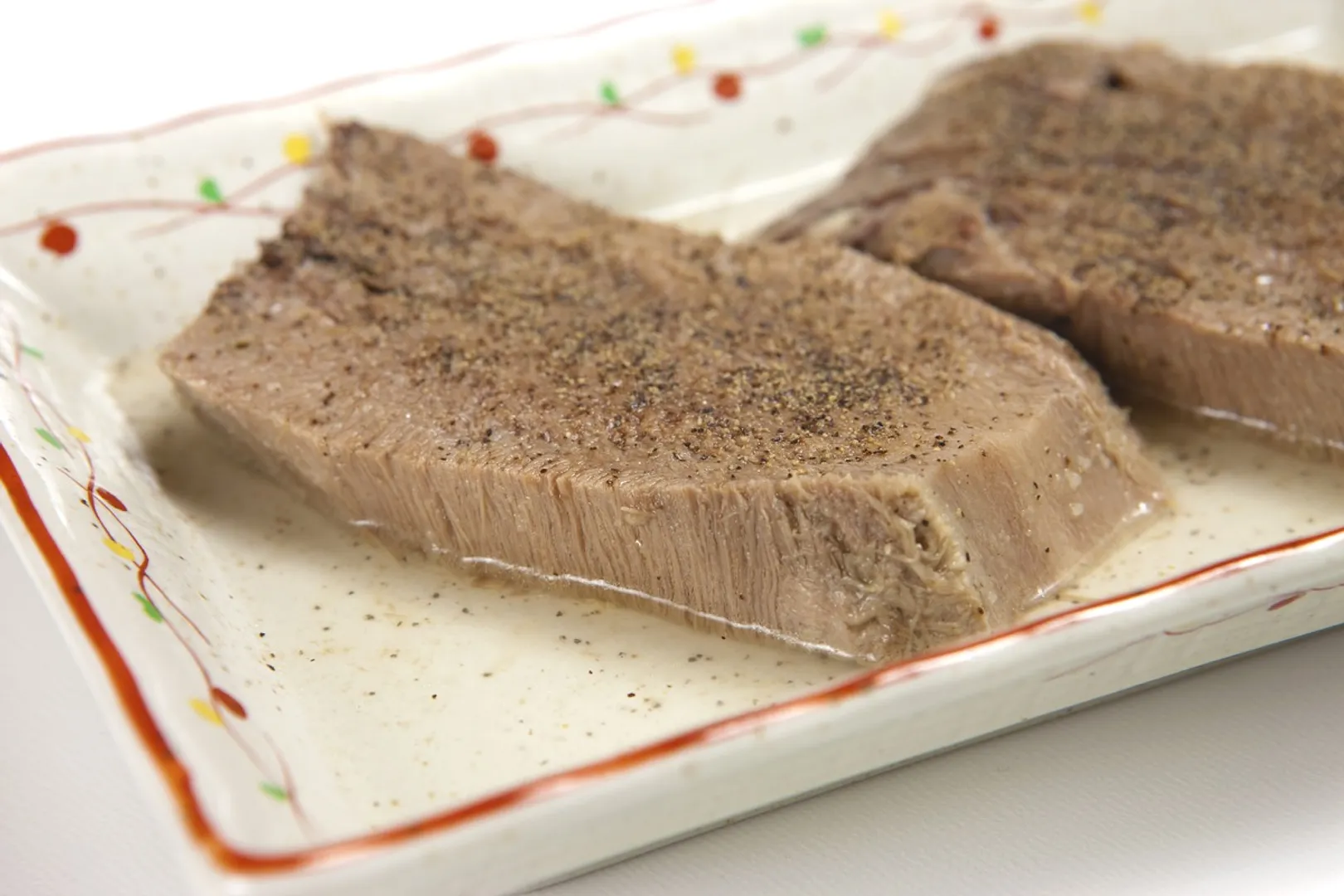 お箸で切れるほど柔らかい「厚切りゆでたん」