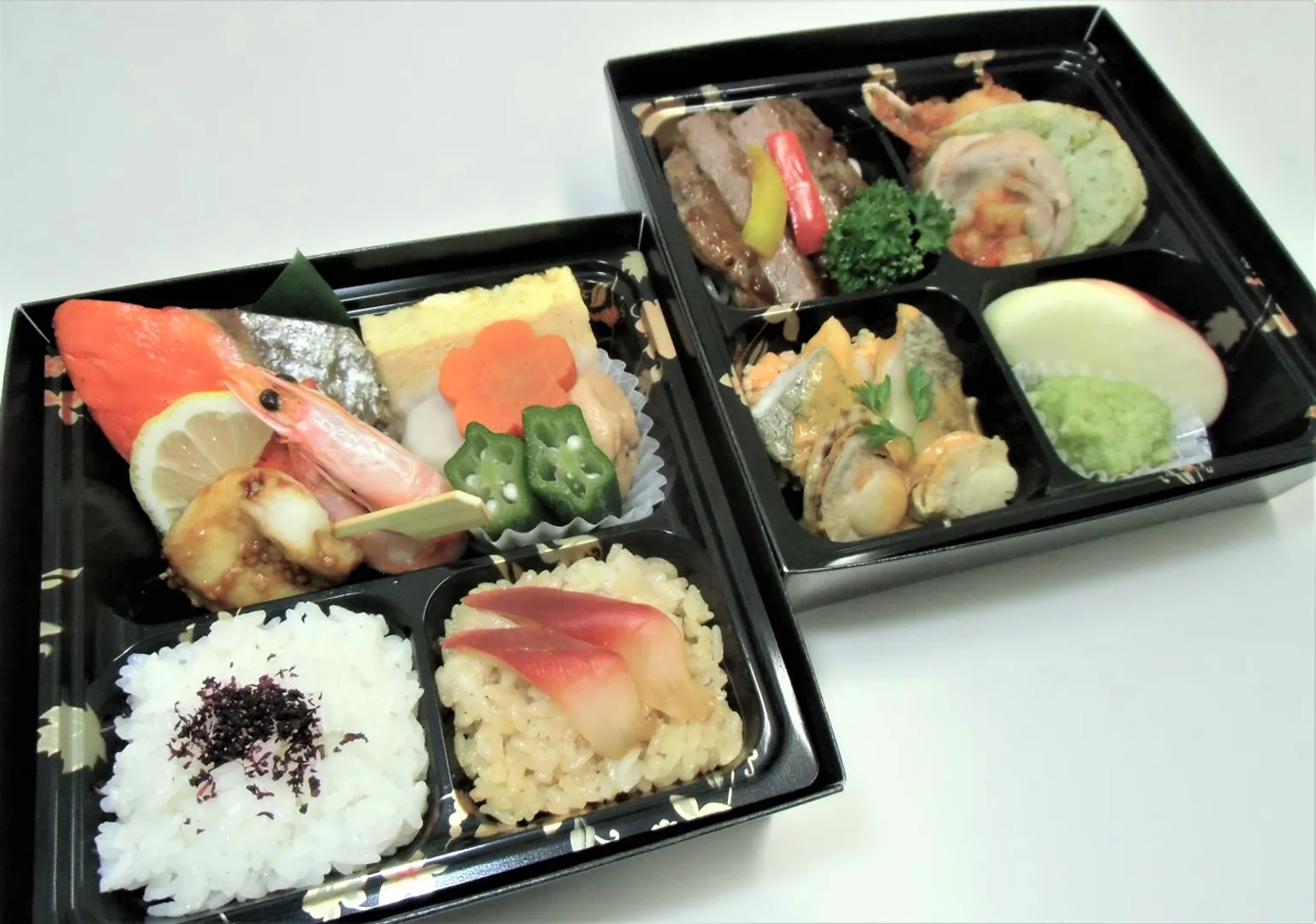 ゲストへのおもてなしに、手作り料理を多用した会席二段（2