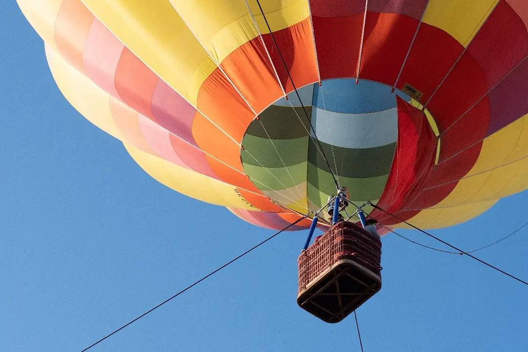 松島の空で、感動のアクティビティを体験しましょう。