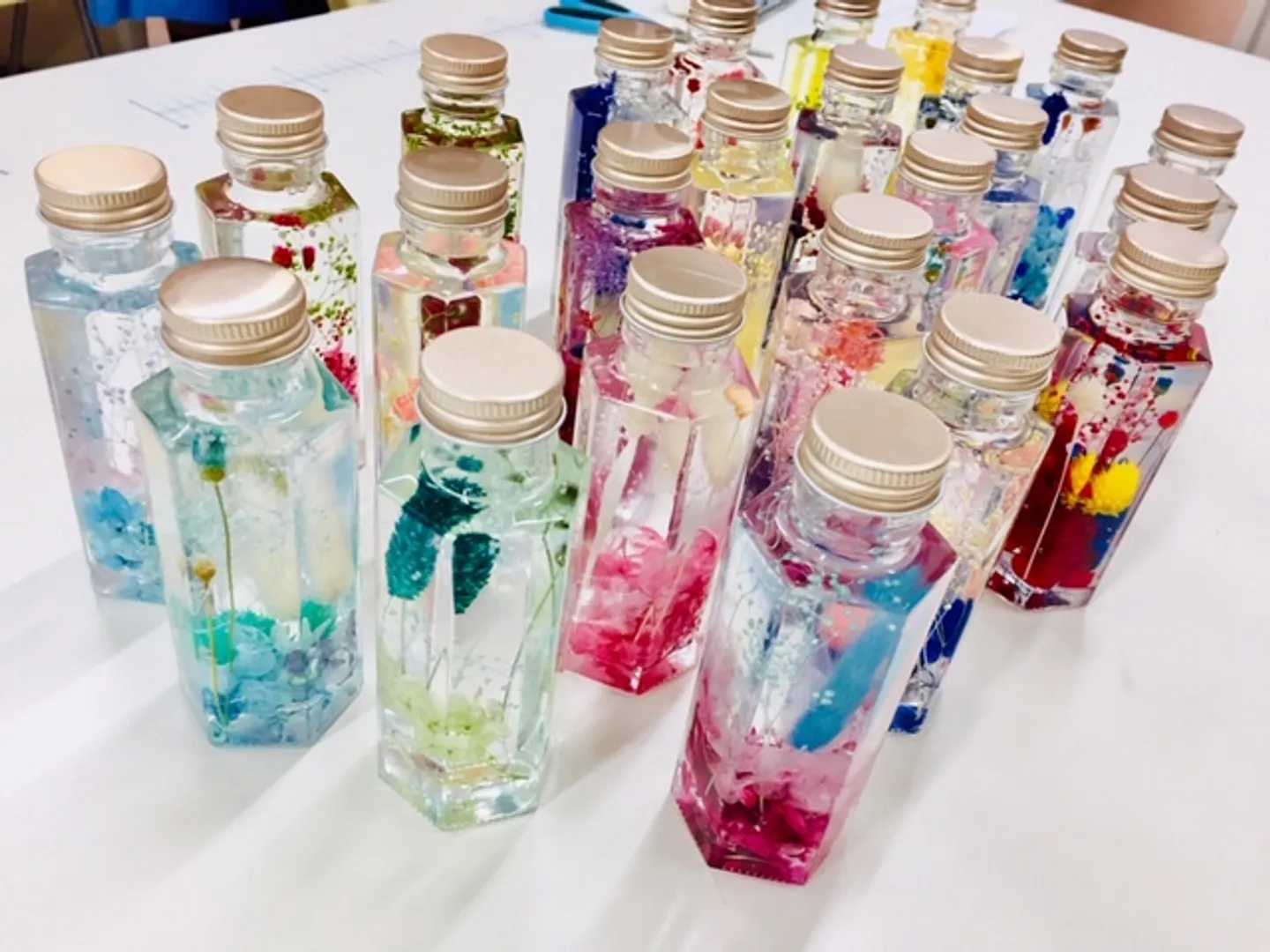 300円／高さ約２１．４センチ（2００ml）