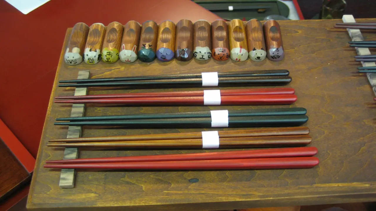 Lacquering Chopsticks Experience at Akiu Traditional Crafts Village