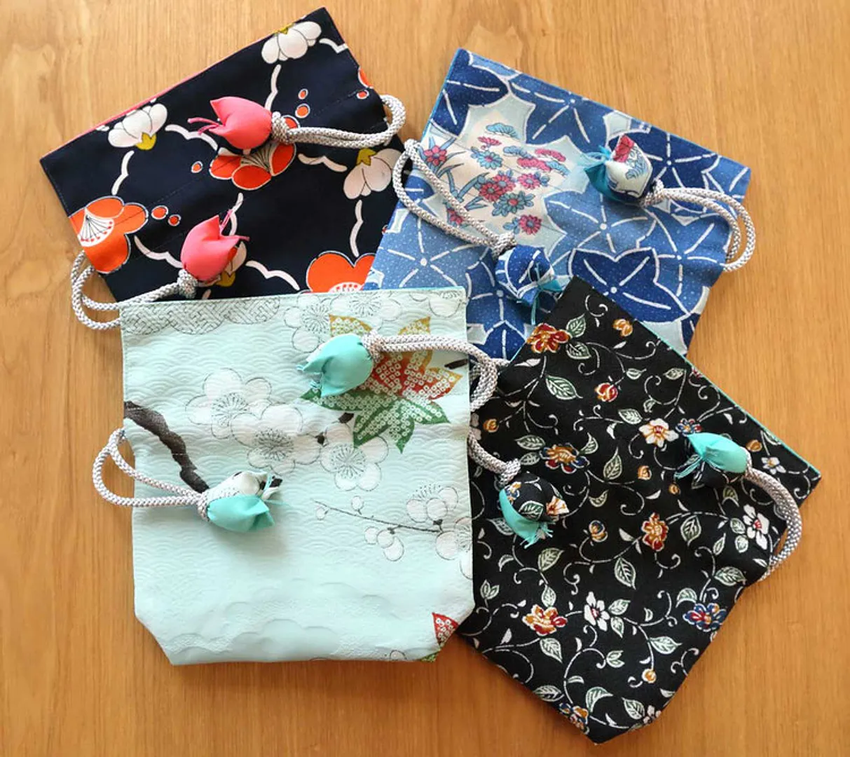 FUGURO（着物地の巾着袋）