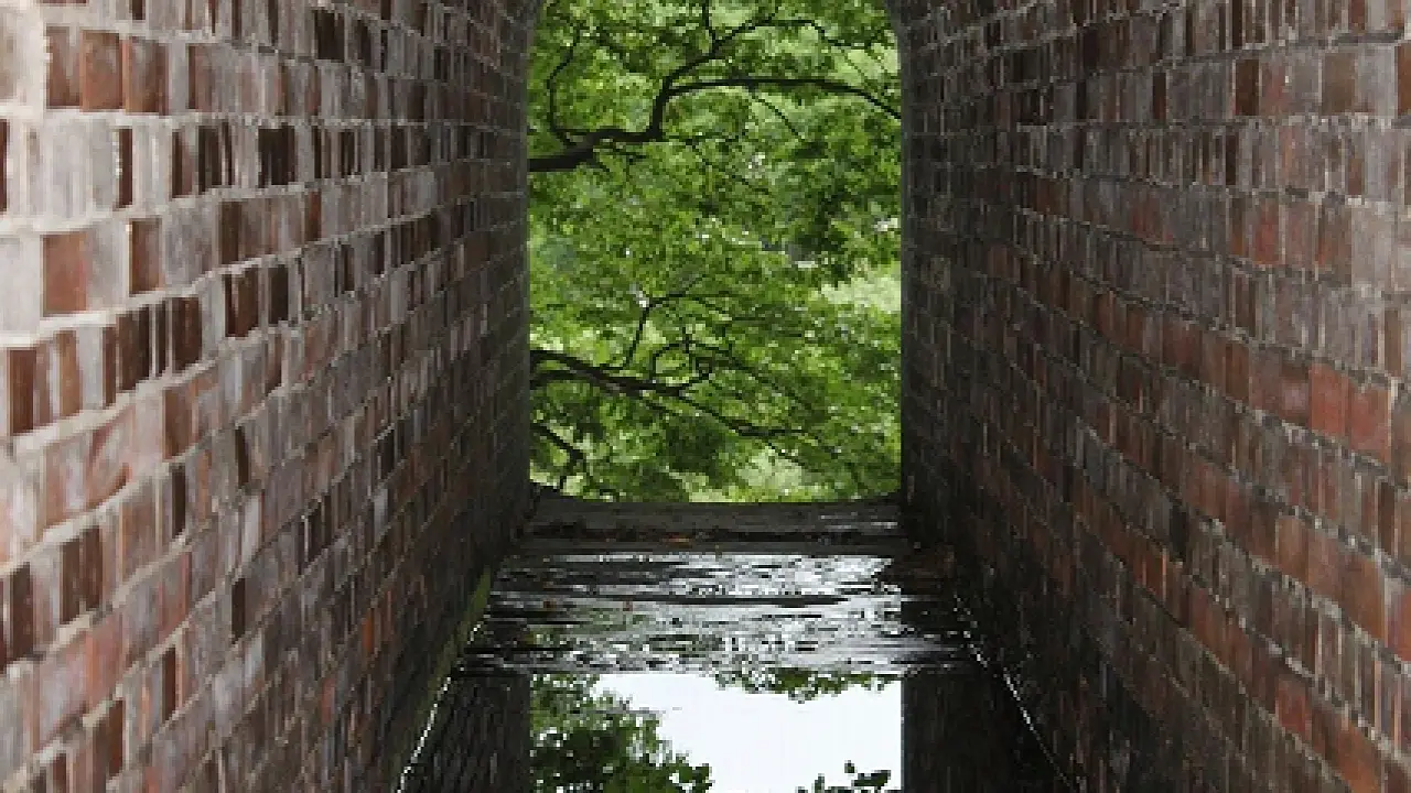 煉瓦下水道見学施設「杜の都れんが下水洞窟」見学会