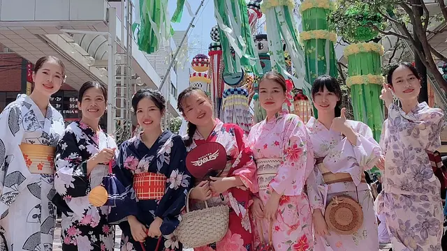 レンタル浴衣、着物で街歩き☆100種類以上の浴衣や着物の中から好きなものをお選びいただけます♪