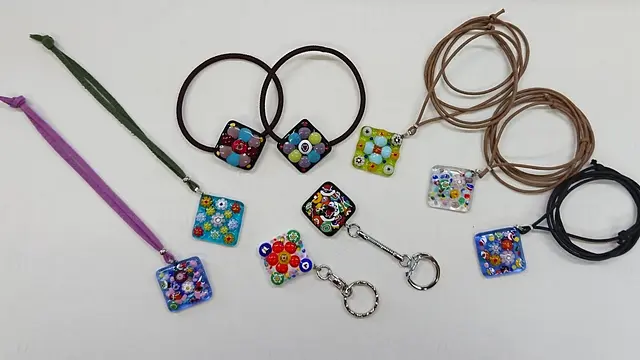 ガラスフュージング制作&アクセサリー作り体験