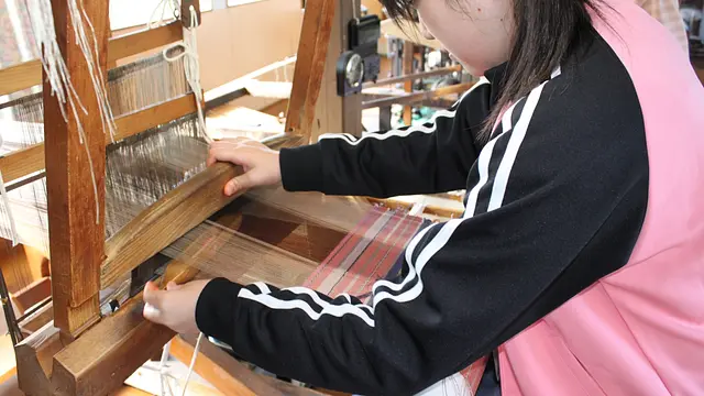 白鷹紬『機織体験』