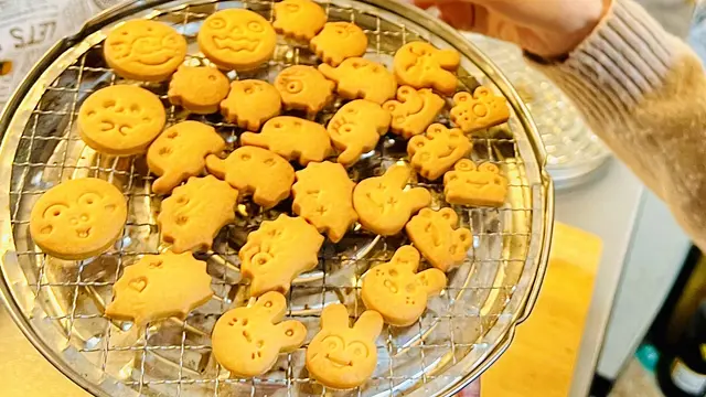 お菓子教室～オリジナルの型抜きクッキーを作ろう～