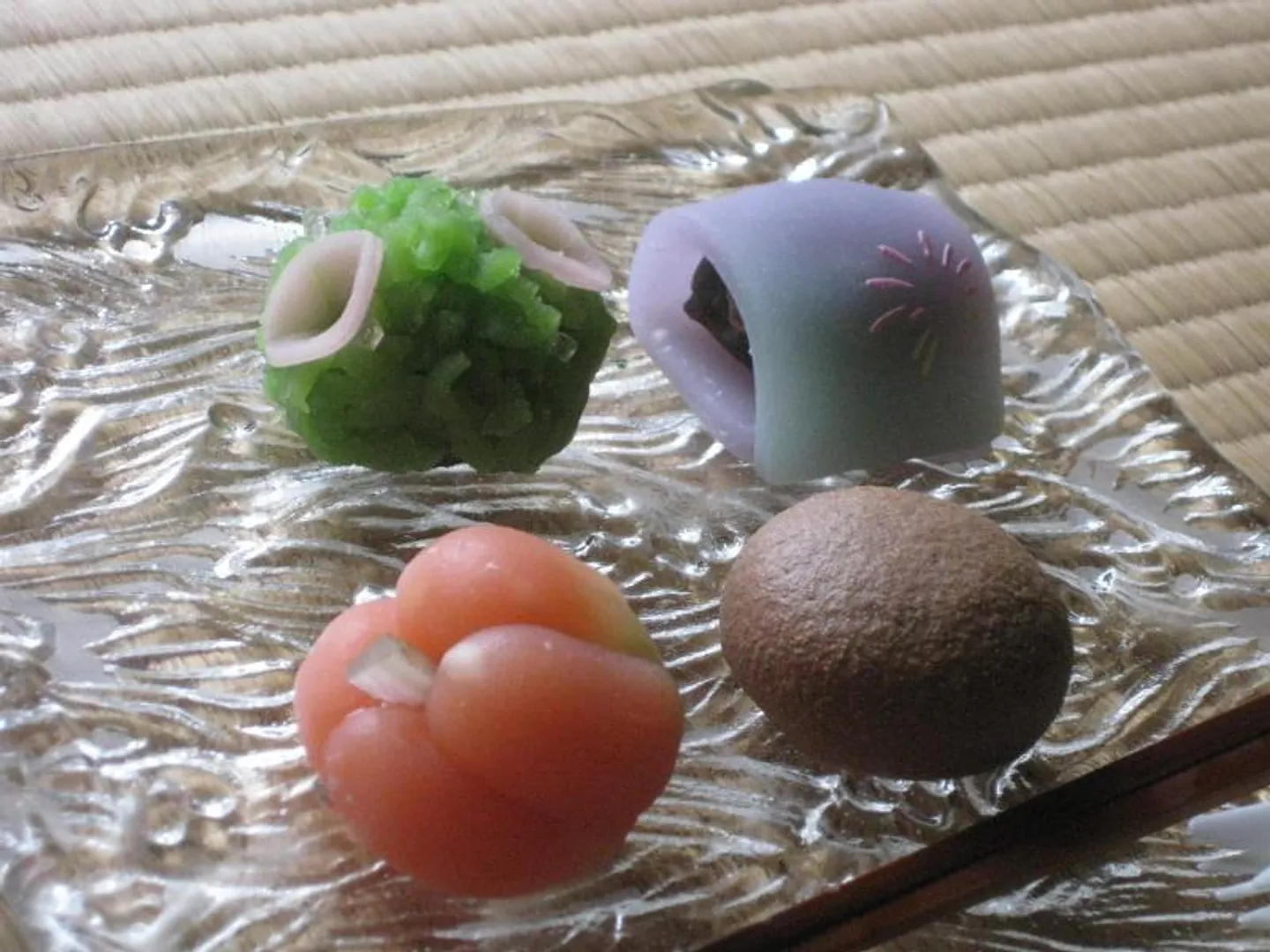 You can enjoy Japanese sweets