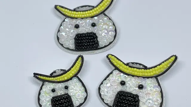 ビーズ刺繍　アクセサリー　作り体験