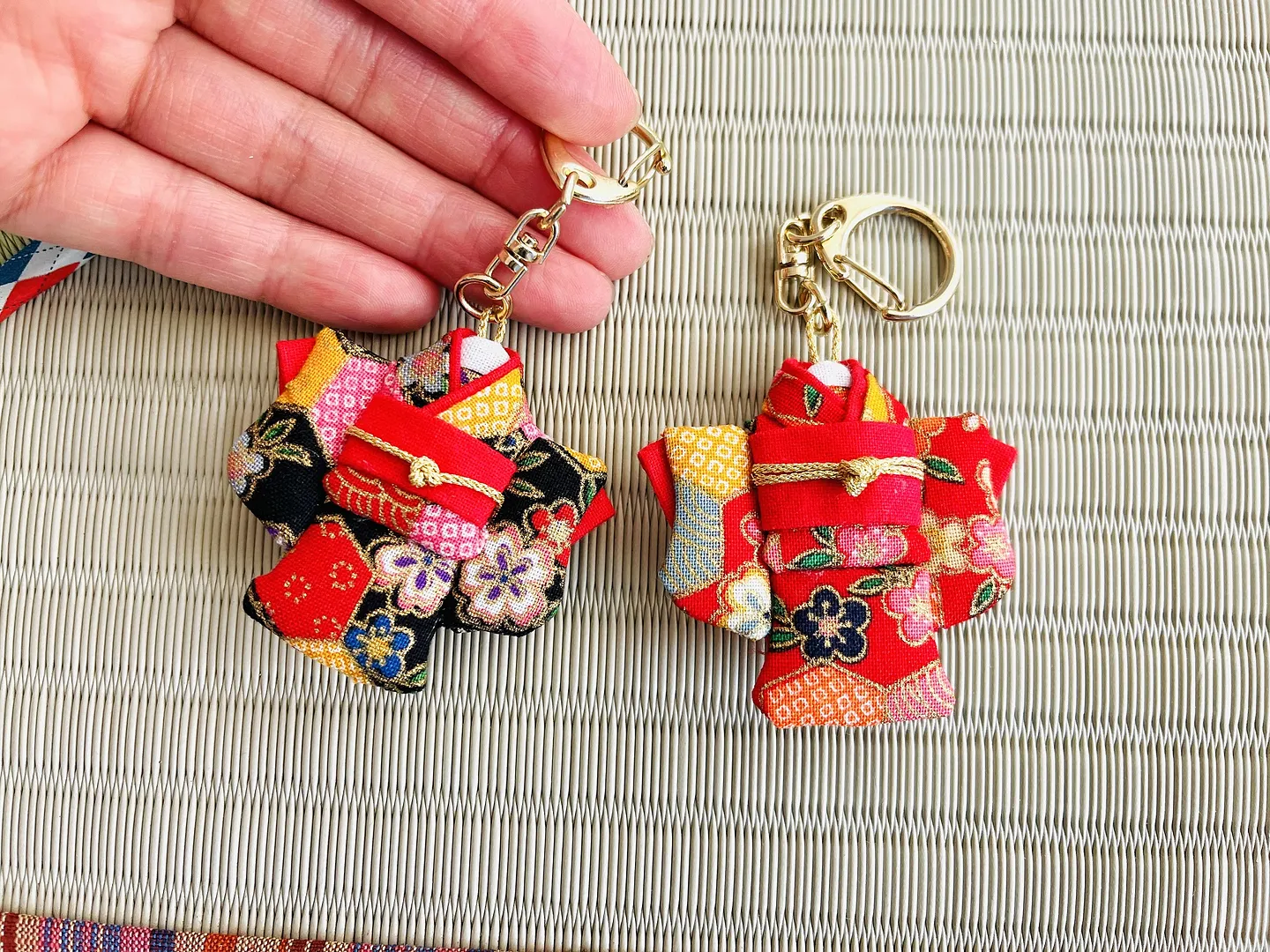 ขนาดเท่าฝ่ามือ